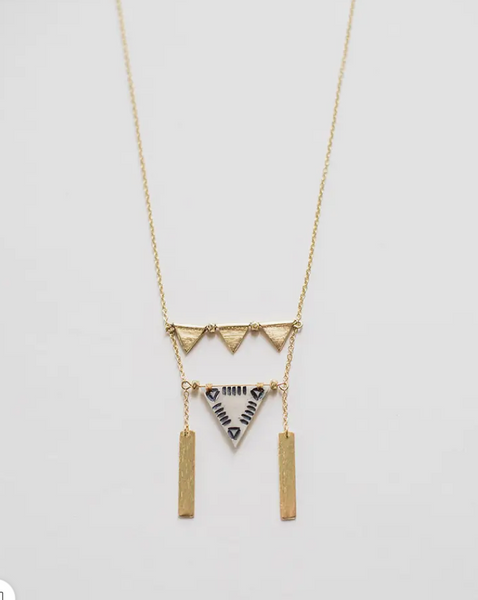 Oblique Triangle Necklace