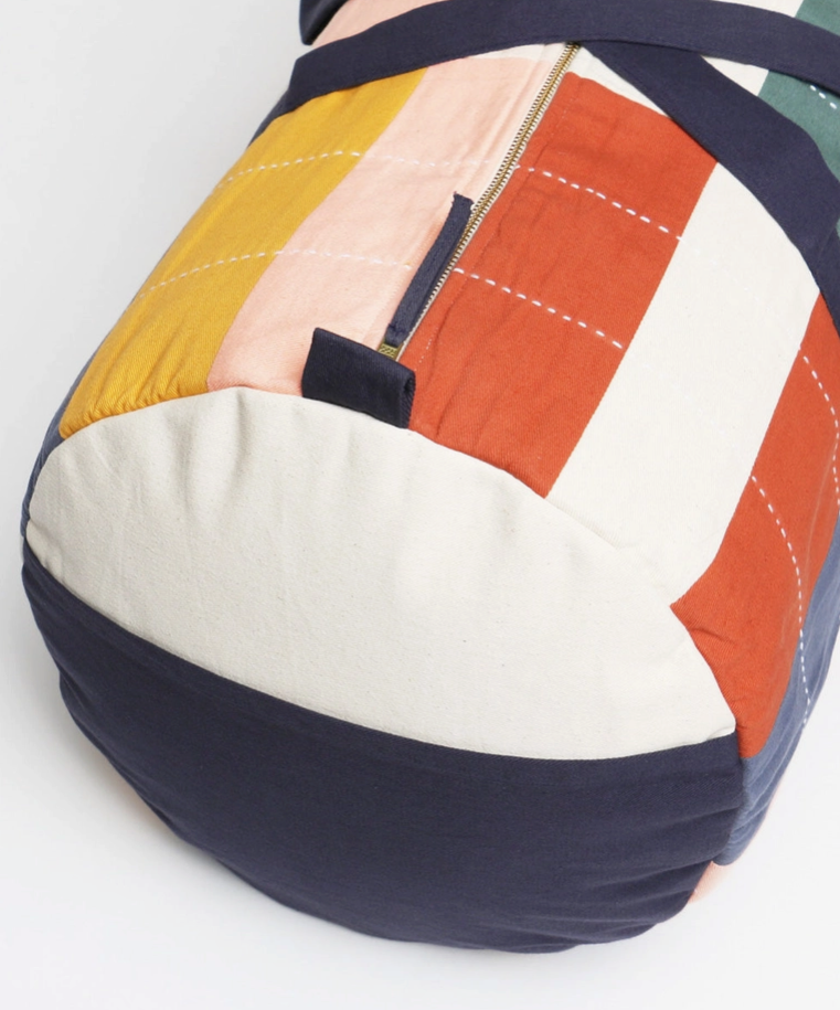 Anchal Triangle Weekender Duffel Bag - Thumbnail 4