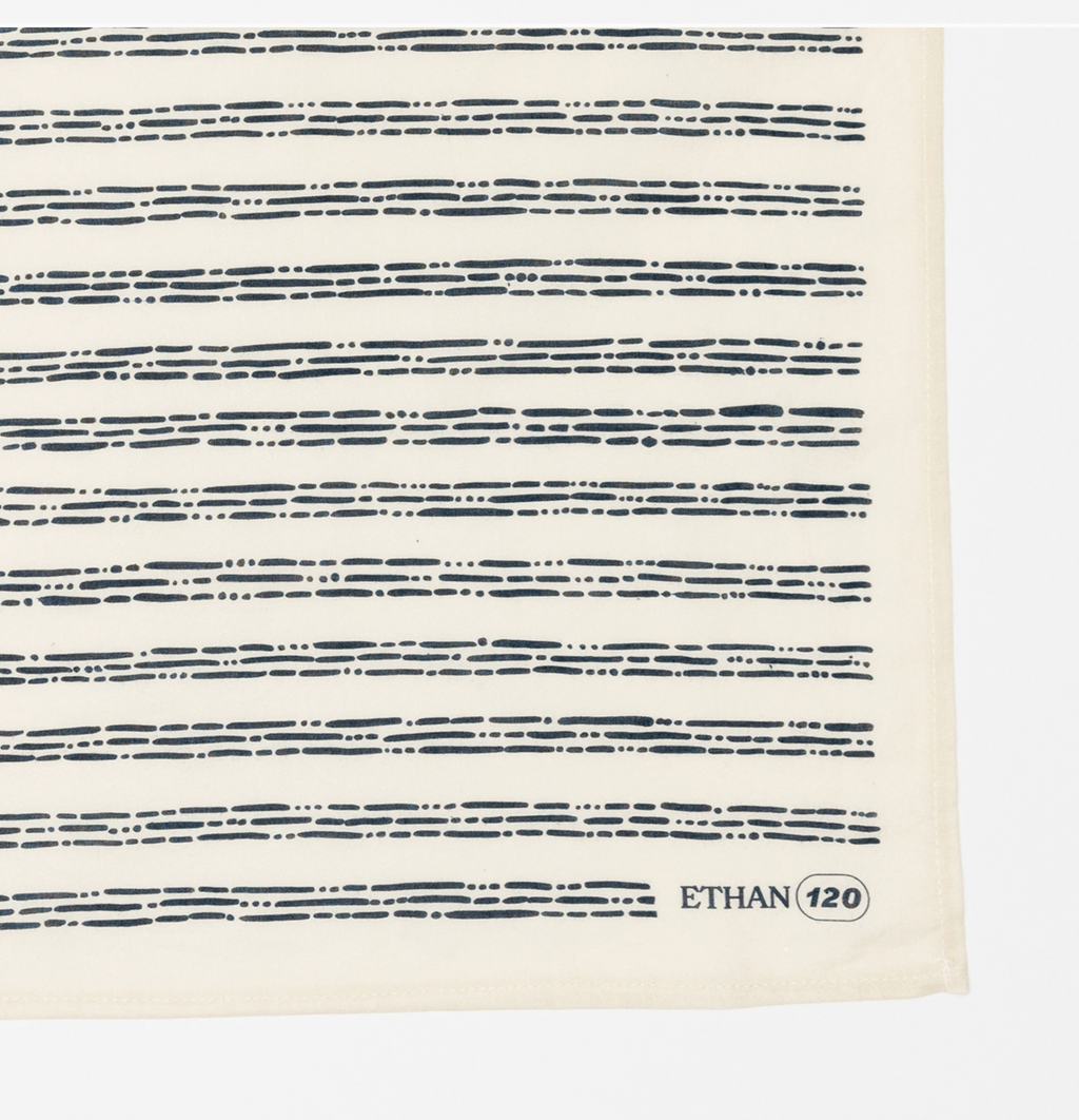 22" Ethan Bandana 120