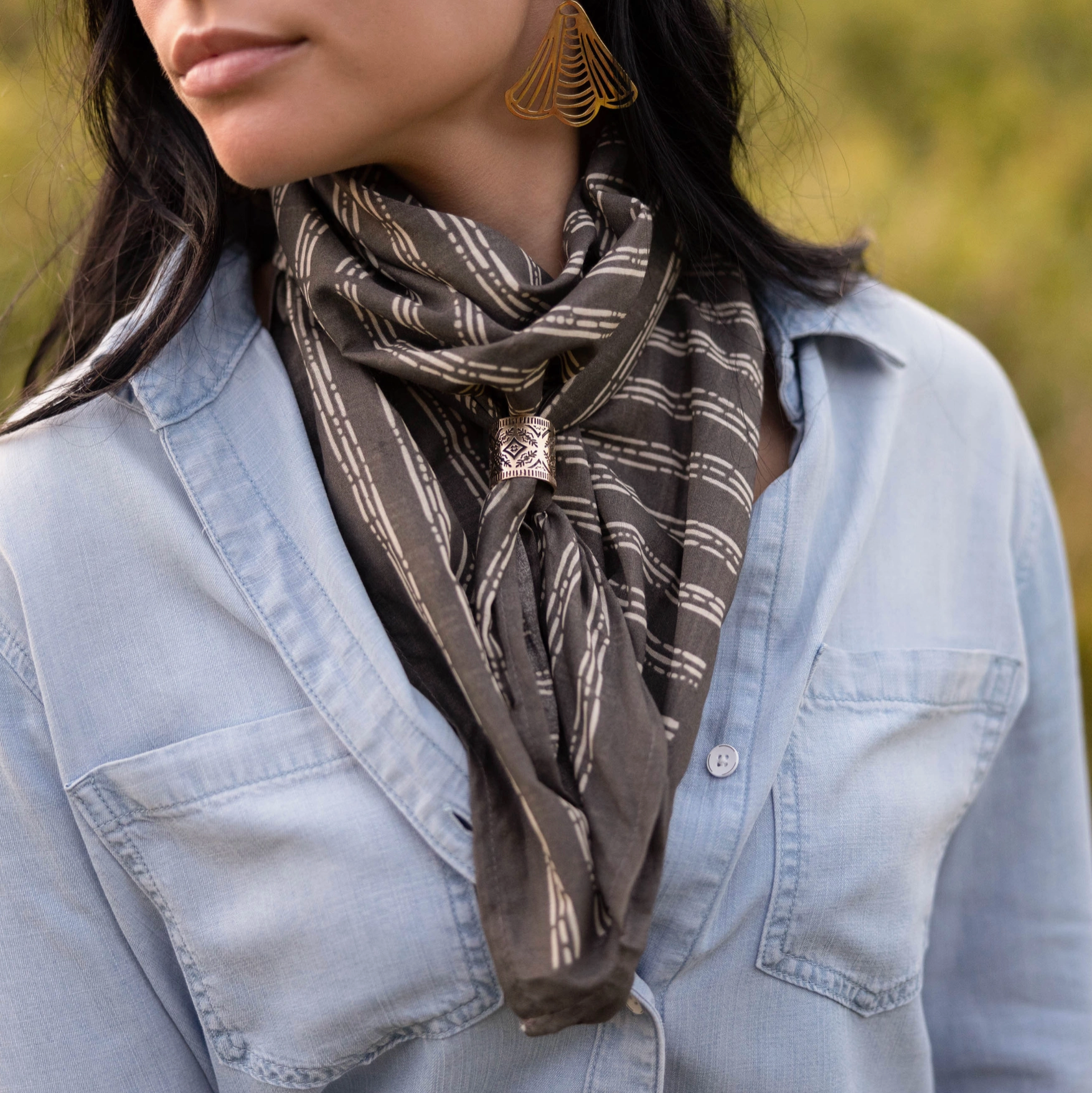 34" Elliott Bandana 123