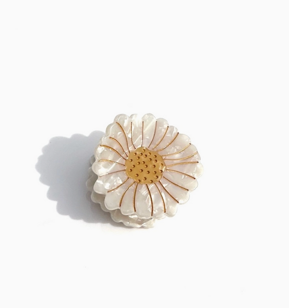 Mini Daisy Claw Hair Clip