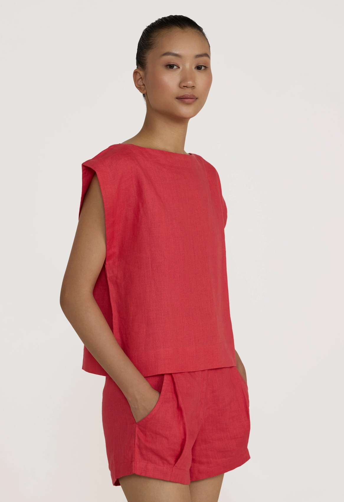 Pleated Tailored Shorts - Poppy