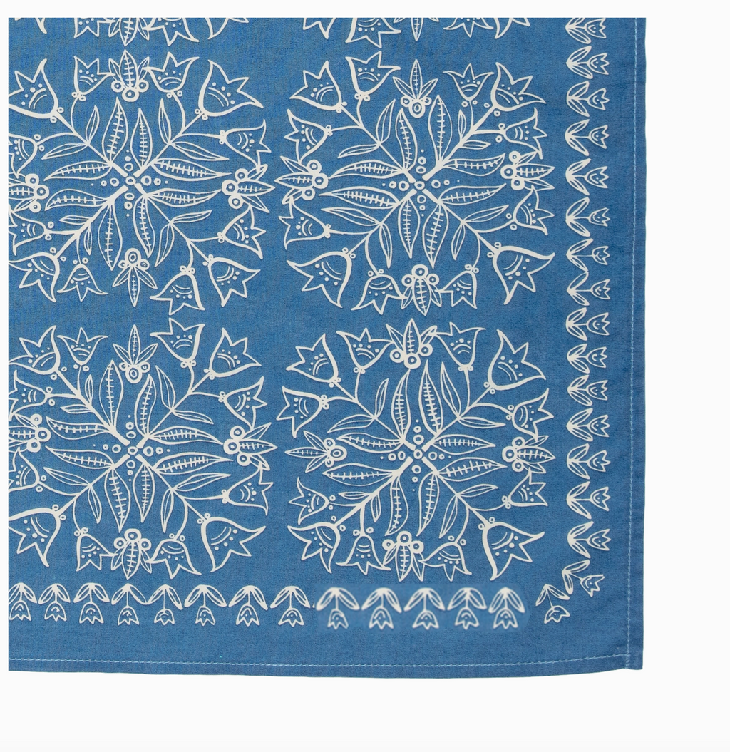 22" Jenny Bandana 095