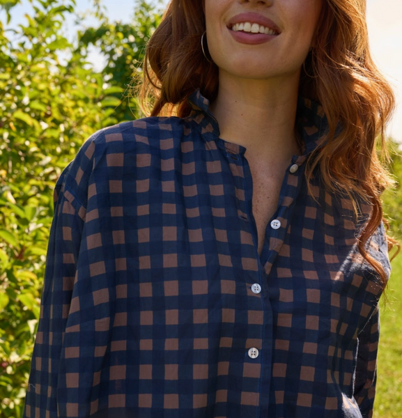 Relaxed Boyfriend Shirt - Gingham Overdye Milk Chocolate