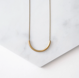 Small Curve Necklace