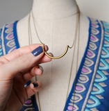 Small Curve Necklace
