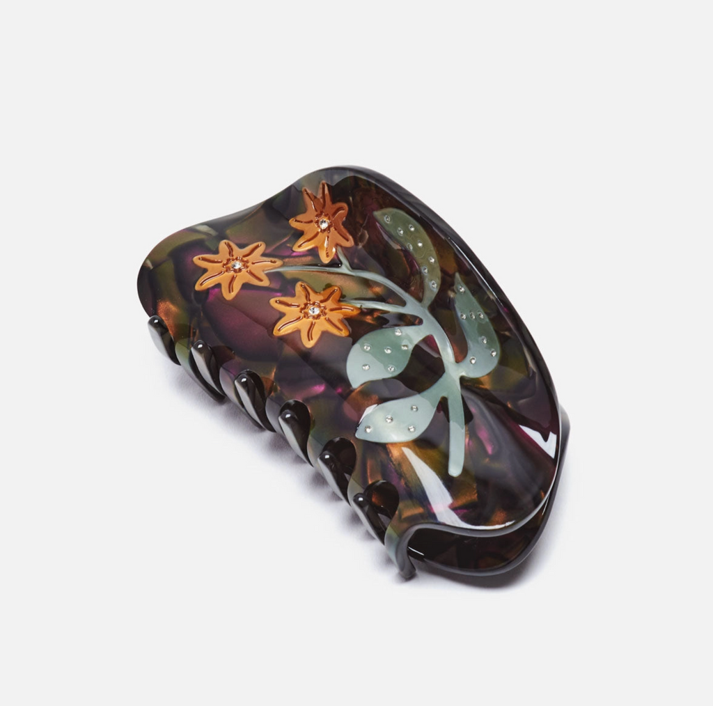 Lady's Mantle Flower Hair Claw