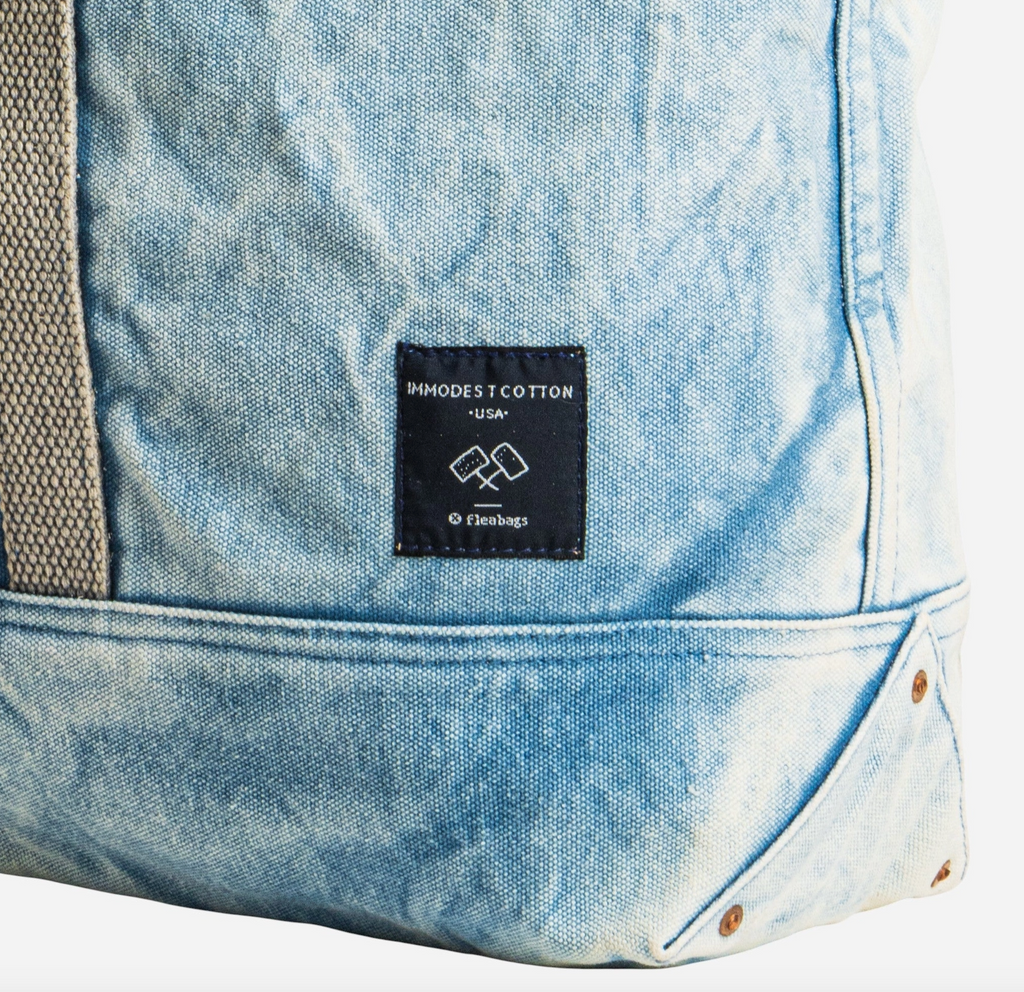 Large East West Tote