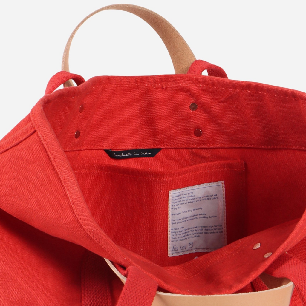 Small East West Tote