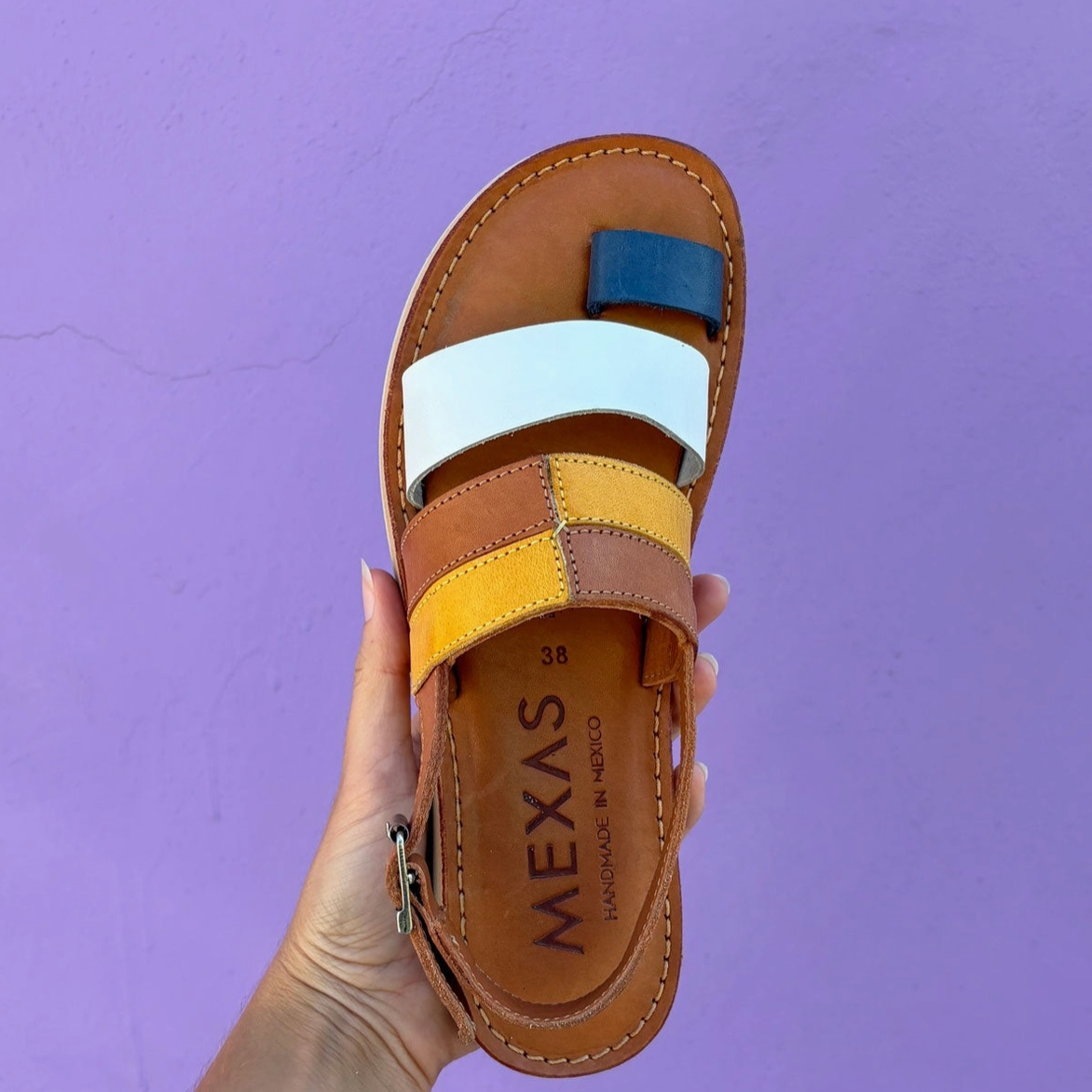 Las Coloradas Camel Sandal