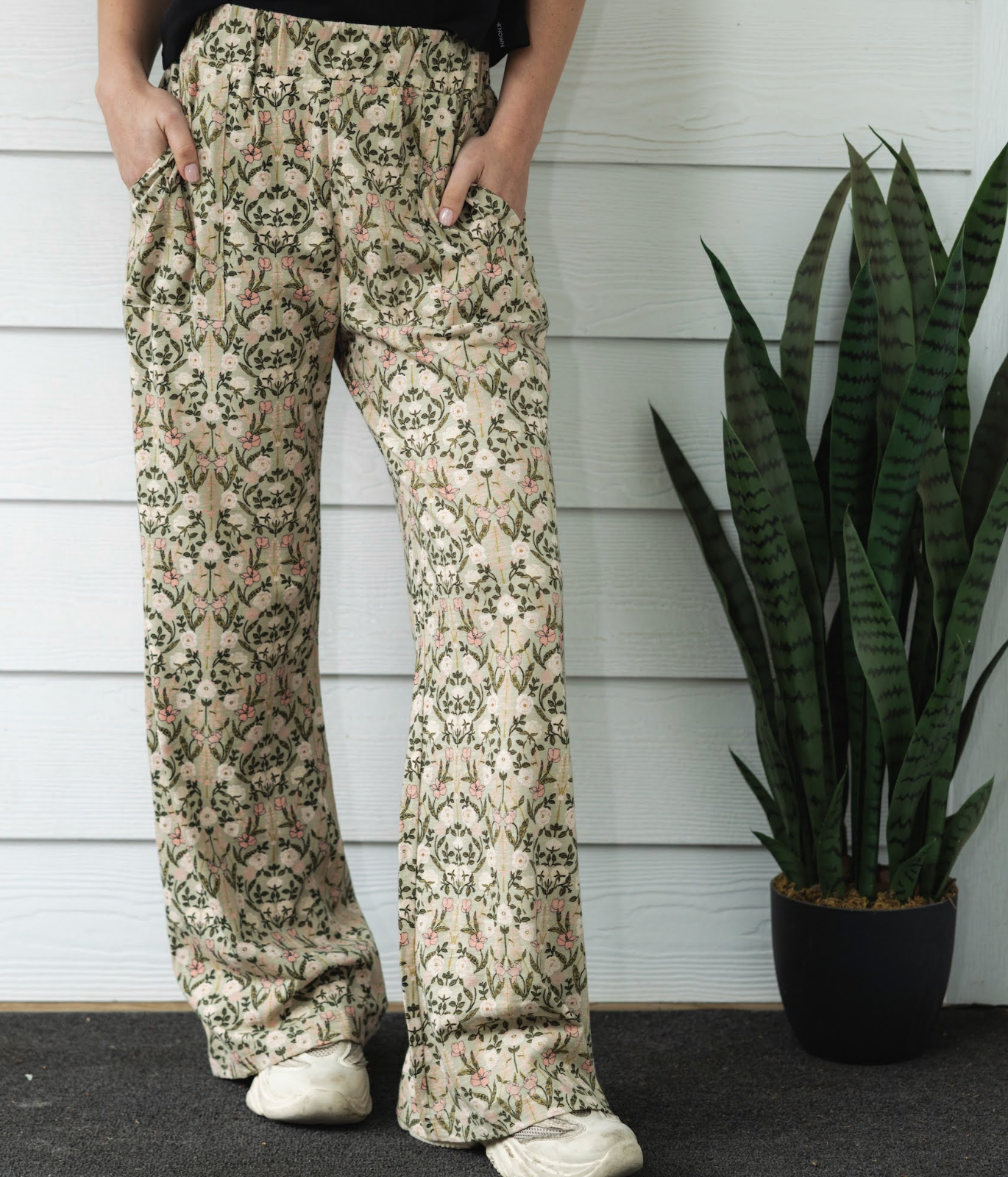 Thorn Pants - Victorian Floral