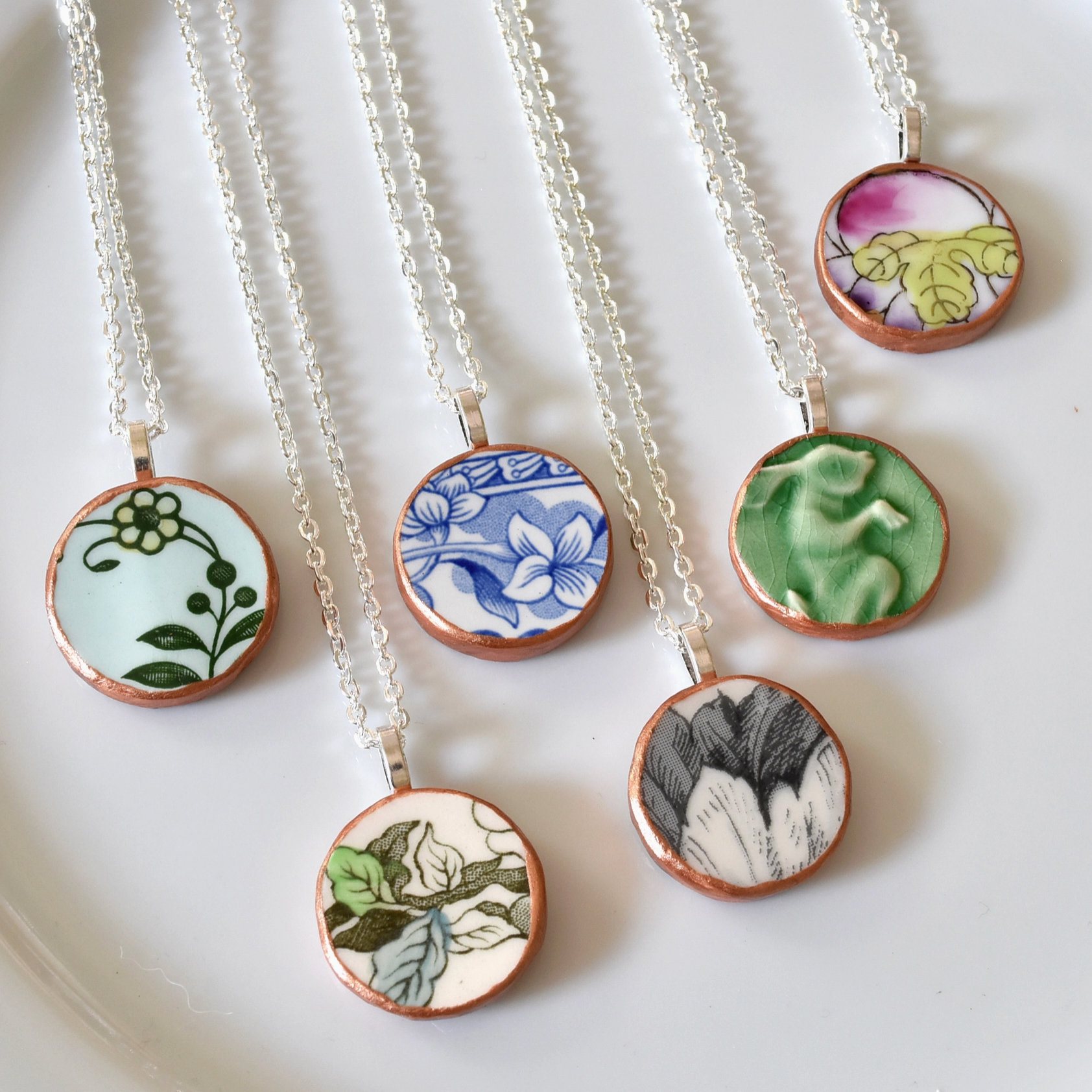 Broken Plate 30mm Circle Necklace