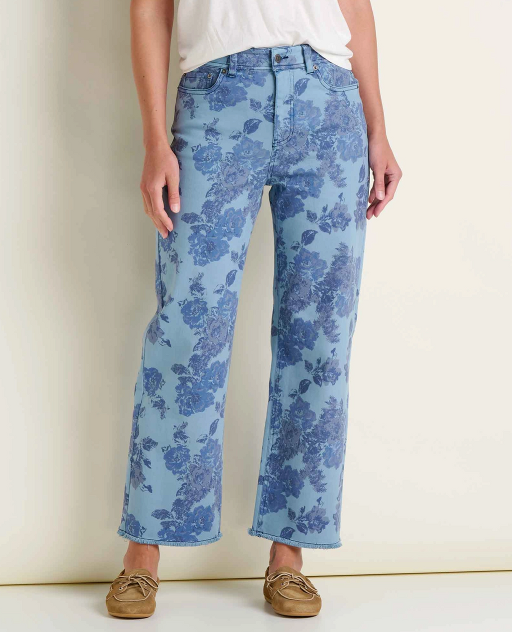 Balsam Cutoff Jean - Weathered Blue Print