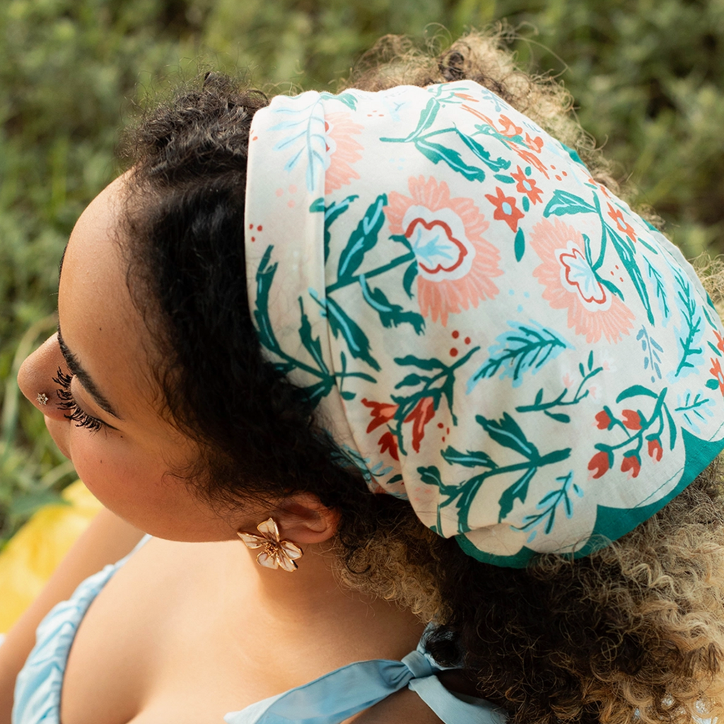22" Willa Bandana 156