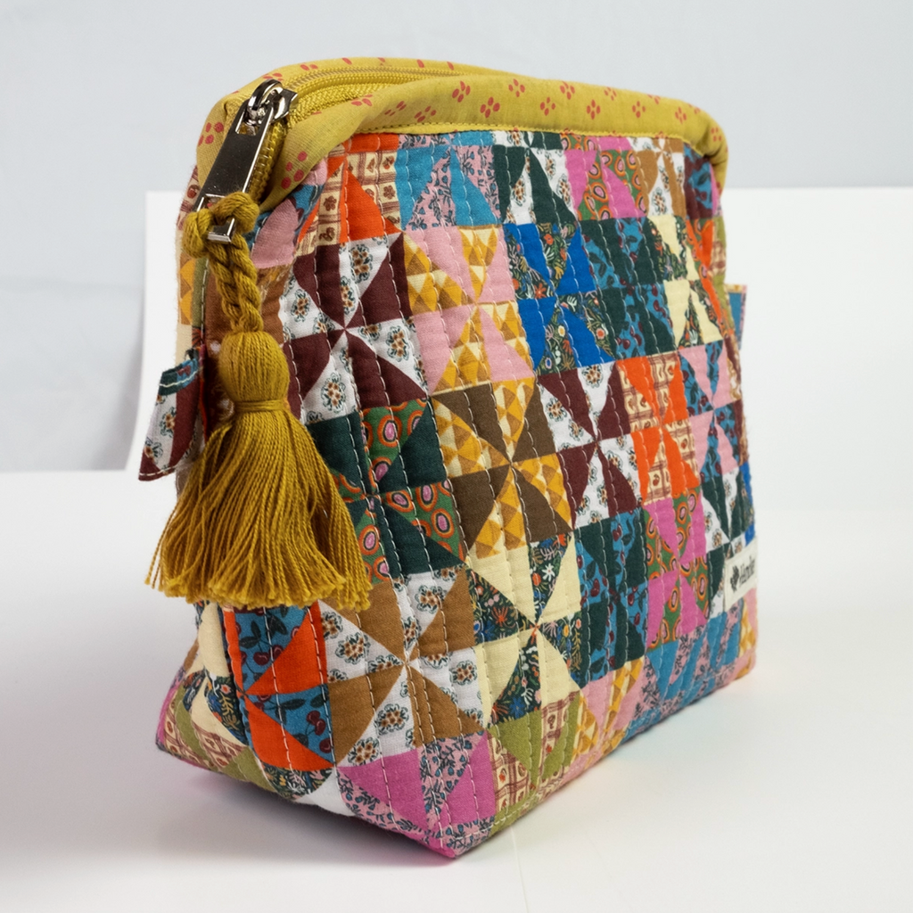 Calico Quilted Zipper Pouch