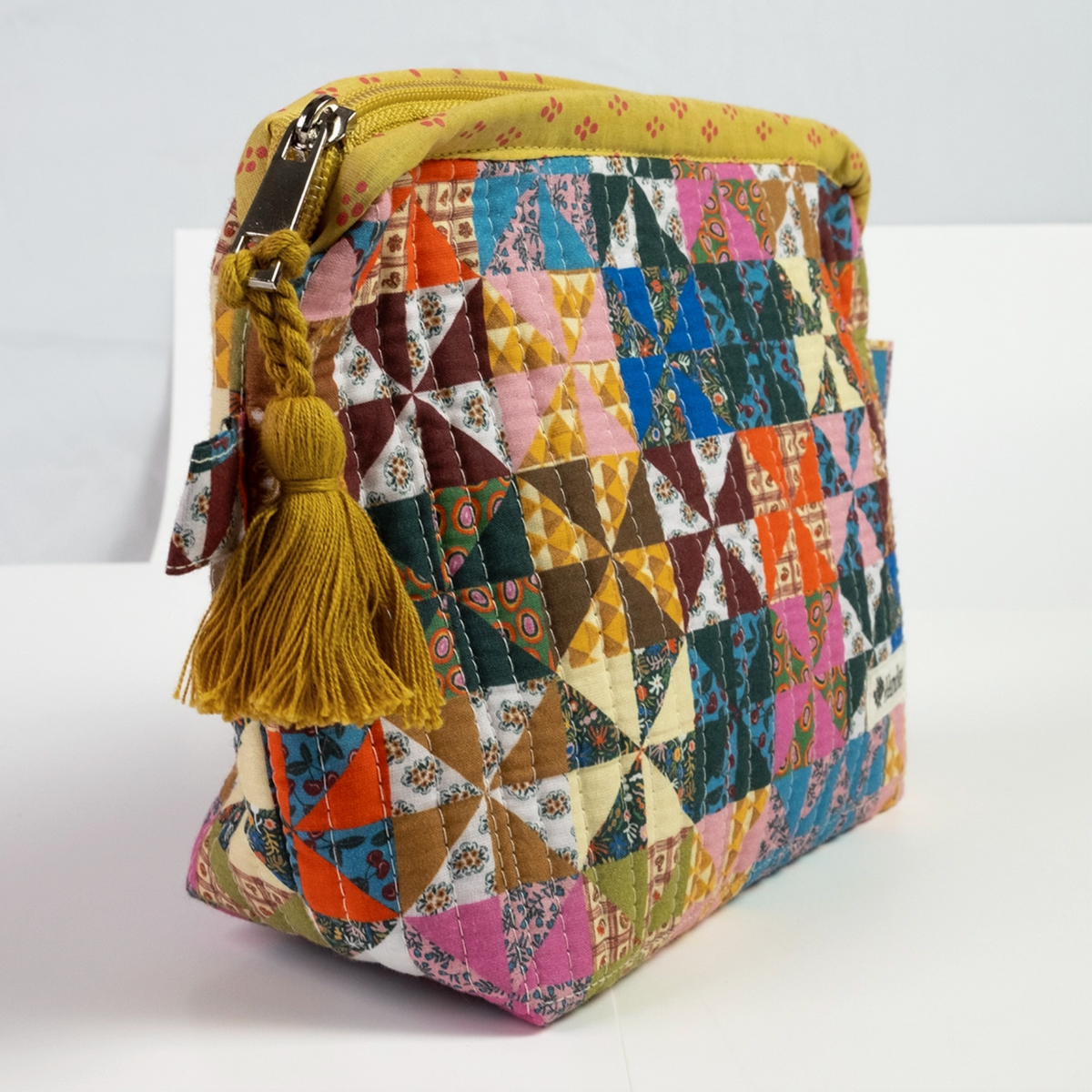 Calico Quilted Zipper Pouch