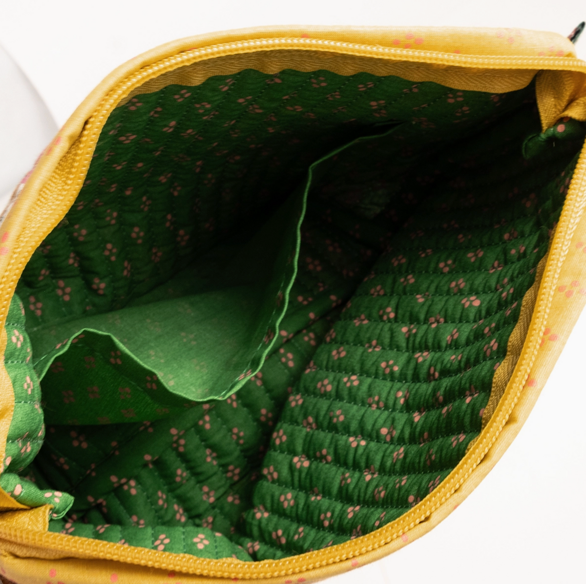 Calico Quilted Zipper Pouch
