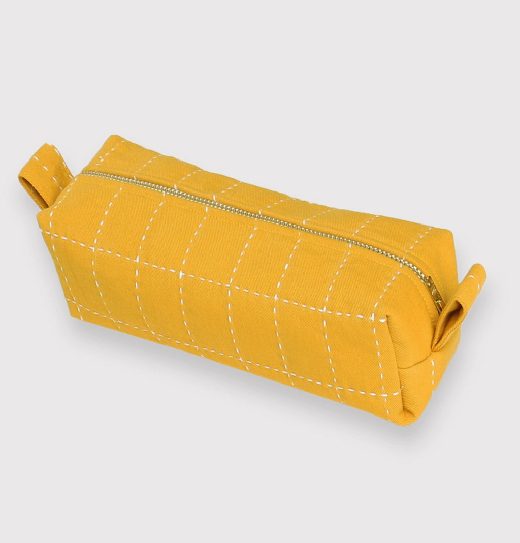 Small Grid-Stitch Toiletry Bag