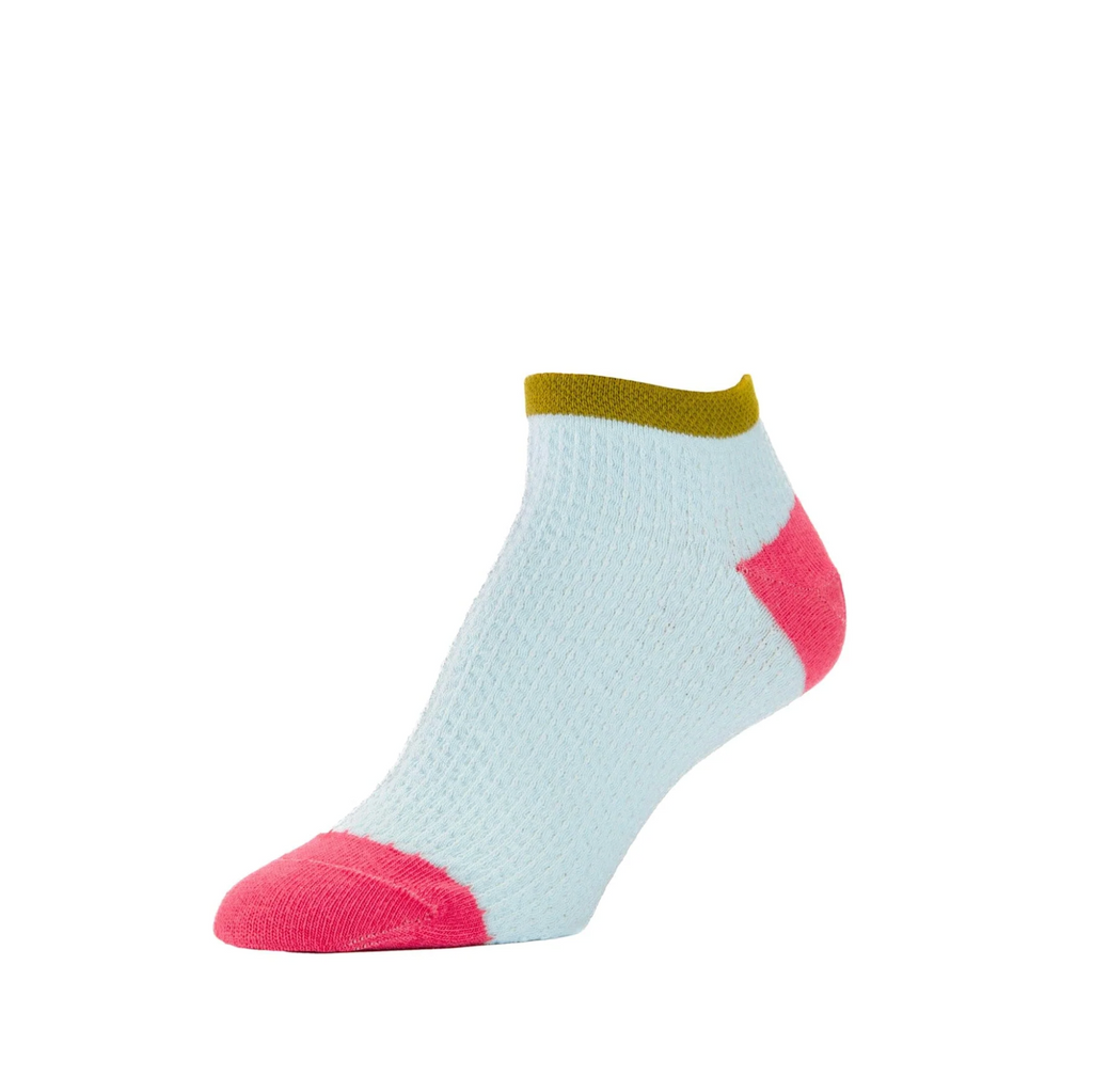 Pintuck Textured Anklet Socks