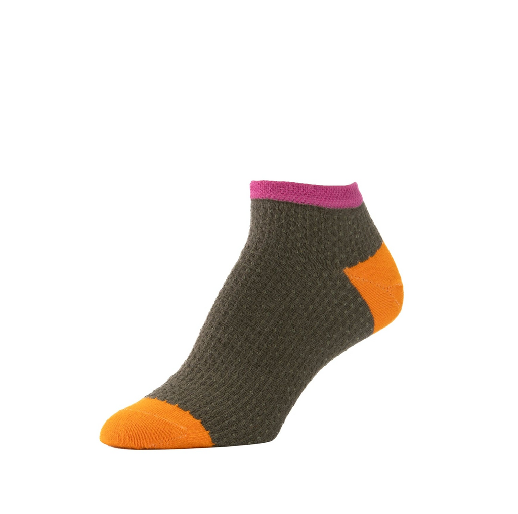 Pintuck Textured Anklet Socks
