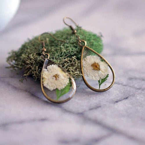 April Birth Flower Earrings