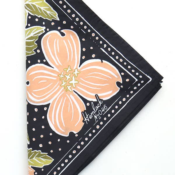 22" Amy Bandana 046