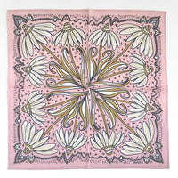 22" Maude Bandana 029