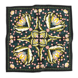 22" Betty Bandana 056